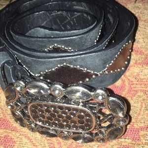 Belt gem inlayed buckle. Diamond designs. Leather